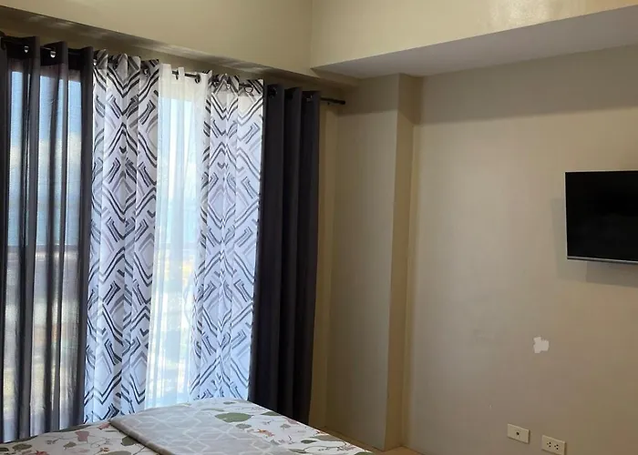 La Maria - Cozy 2 Double Beds With Balcony, Walk To Sm Mall Apartment Cebu