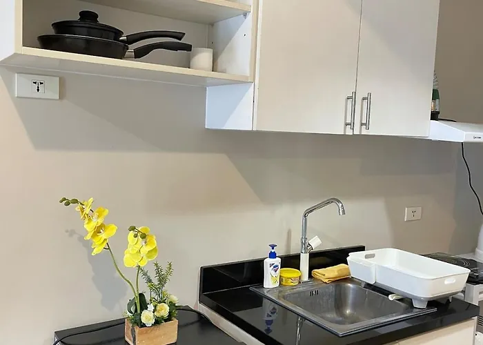 La Maria - Cozy 2 Double Beds With Balcony, Walk To Sm Mall Apartment Cebu